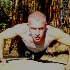 Trainer Robert Sakz profile picture