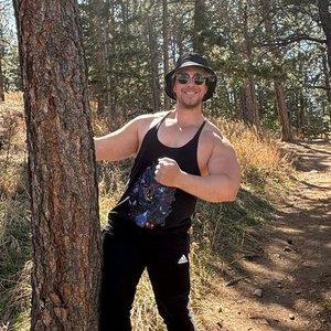 Trainer Enrique Hernandez profile picture
