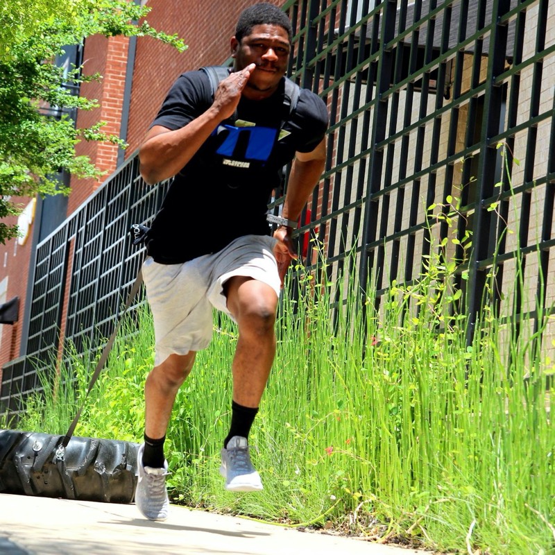 Trainer Brandon Brown profile picture