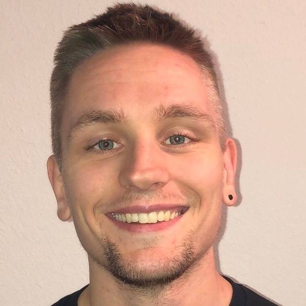 Trainer Patryk Piekarczyk profile picture